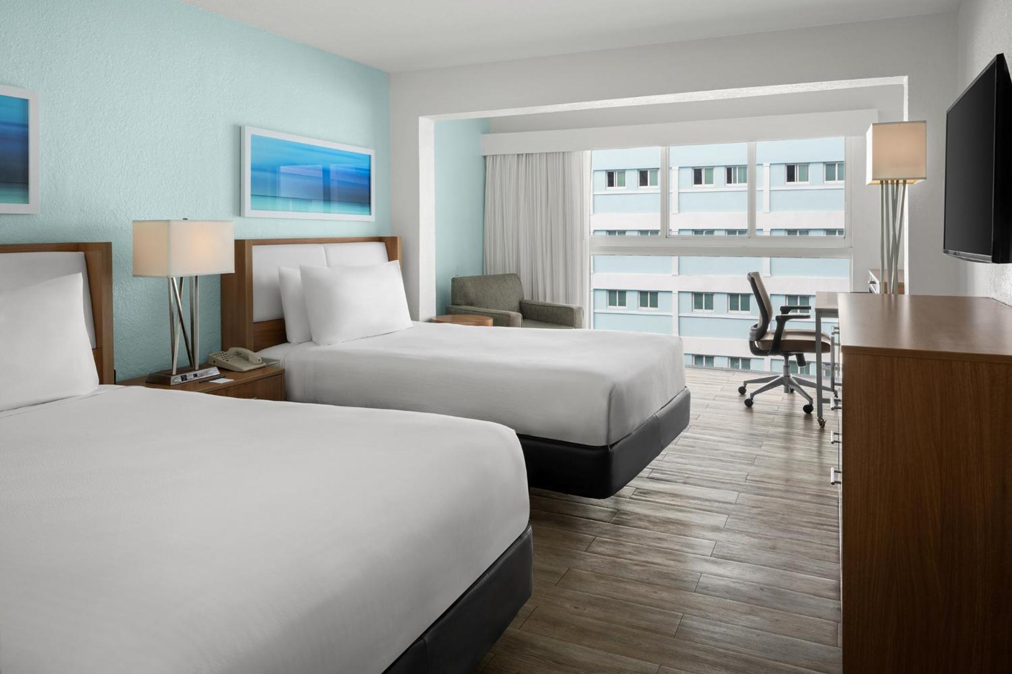 Courtyard By Marriott Nassau Downtown/Junkanoo Beach Exterior foto
